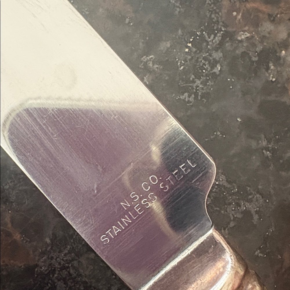 Elegant Silver Cutlery Set - Picture 3 of 5